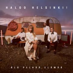 Haloo Helsinki!: Foliohattukauppias