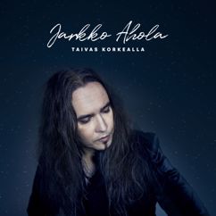 Jarkko Ahola: Taivas korkealla